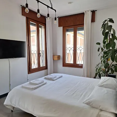 Dga Loft In Center A Few Steps From Squares Daire *